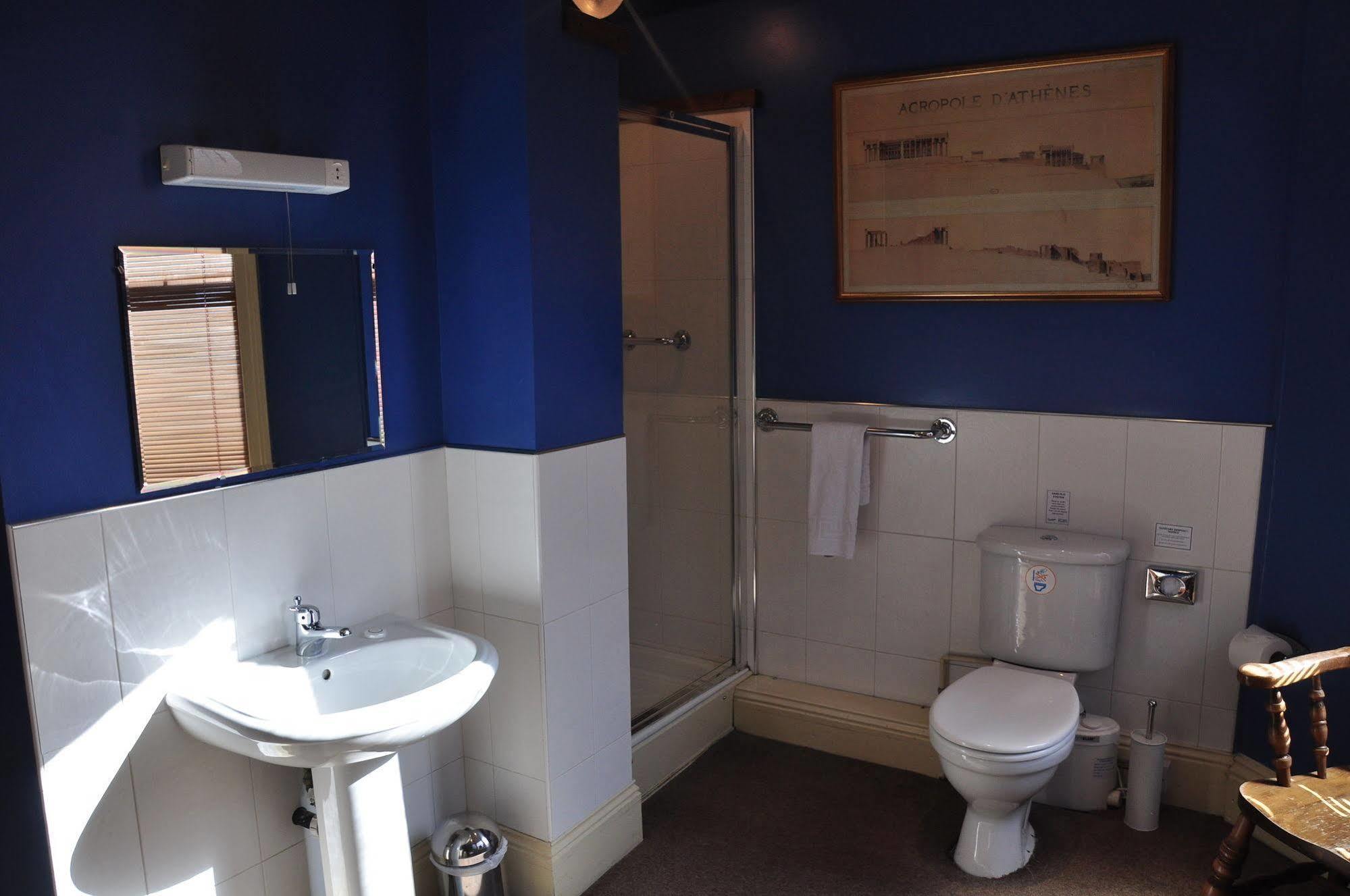 The Inn At Cheltenham Parade Harrogate Bagian luar foto
