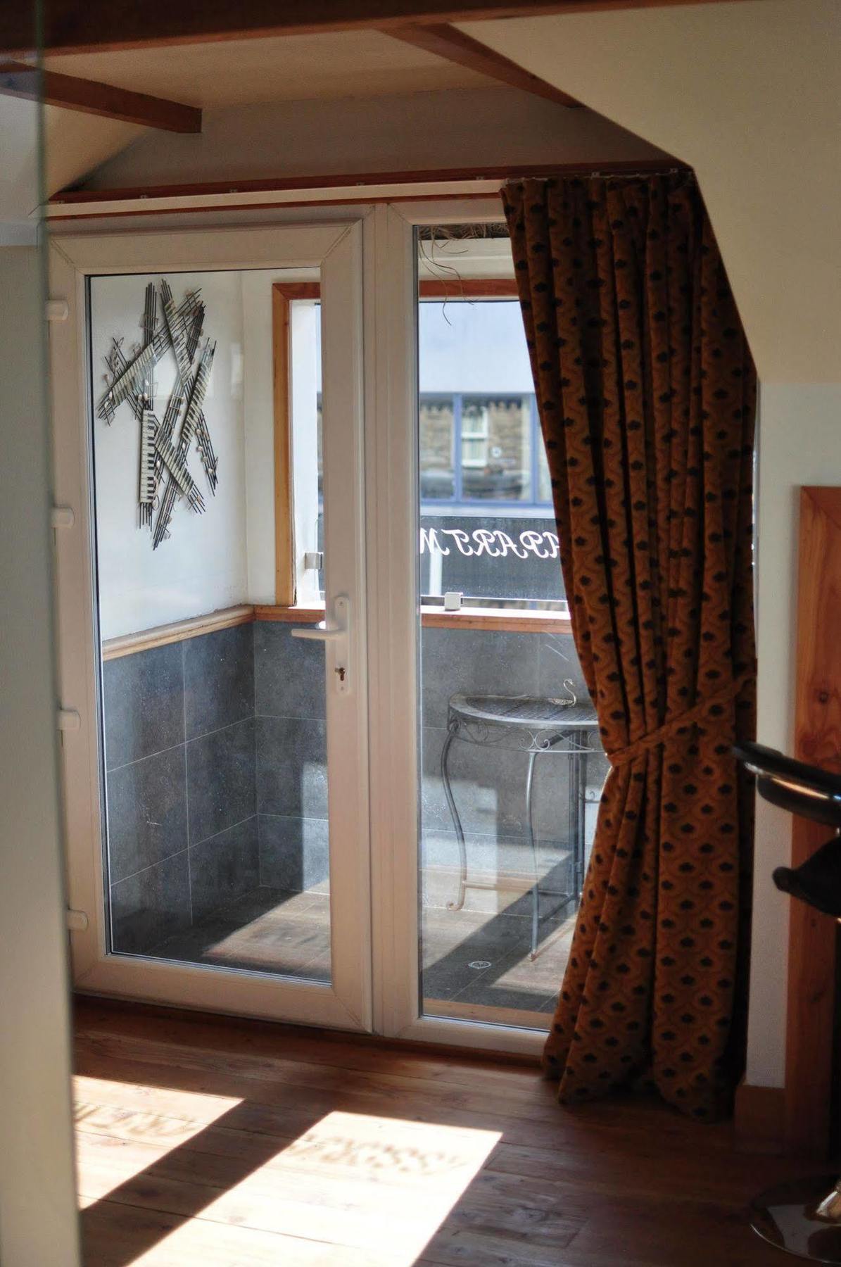 The Inn At Cheltenham Parade Harrogate Bagian luar foto