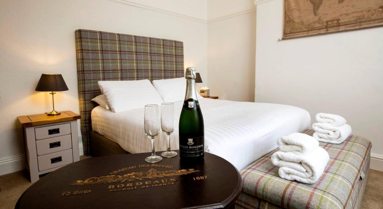 The Inn At Cheltenham Parade Harrogate Bagian luar foto